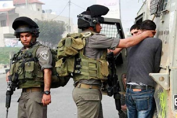 بازداشت جوان فلسطینی به دست نیروهای صهیونیست