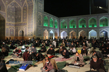 مراسم احیای شب بیست و یکم ماه مبارک رمضان در اصفهان